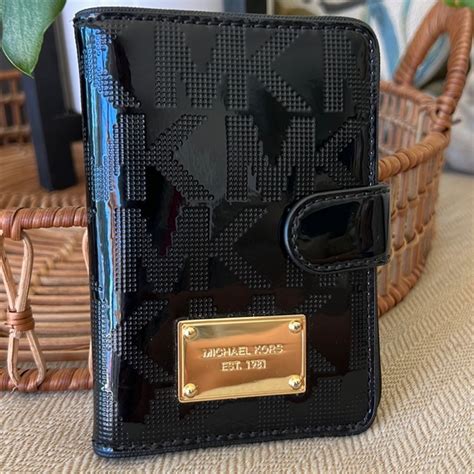 https www.google.nl paspoort hoesje van michael kors|Passport & Travel Cases .